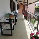 The Golden Well Appartement